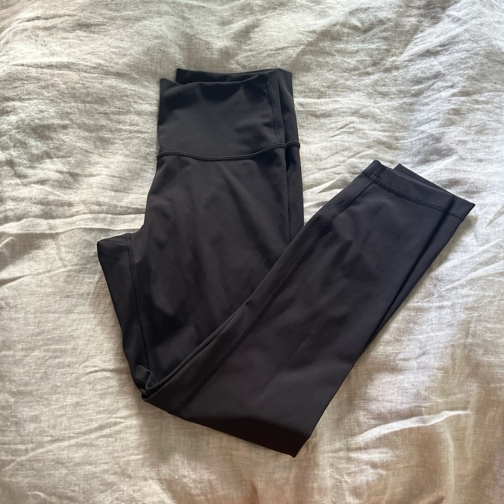 Lululemon wunder under